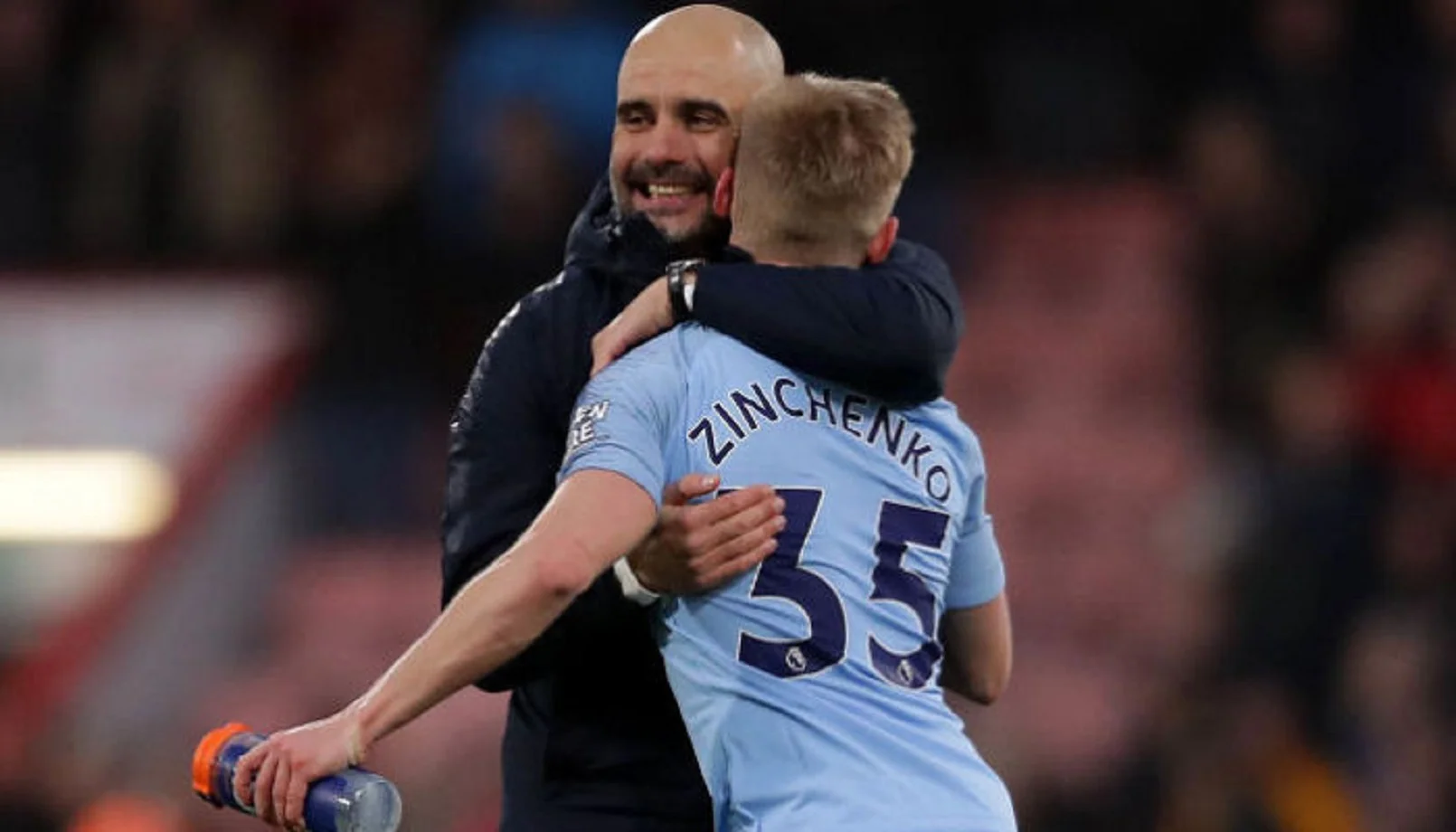 Хосеп Гвардиола и Александр Зинченко / Фото AFP