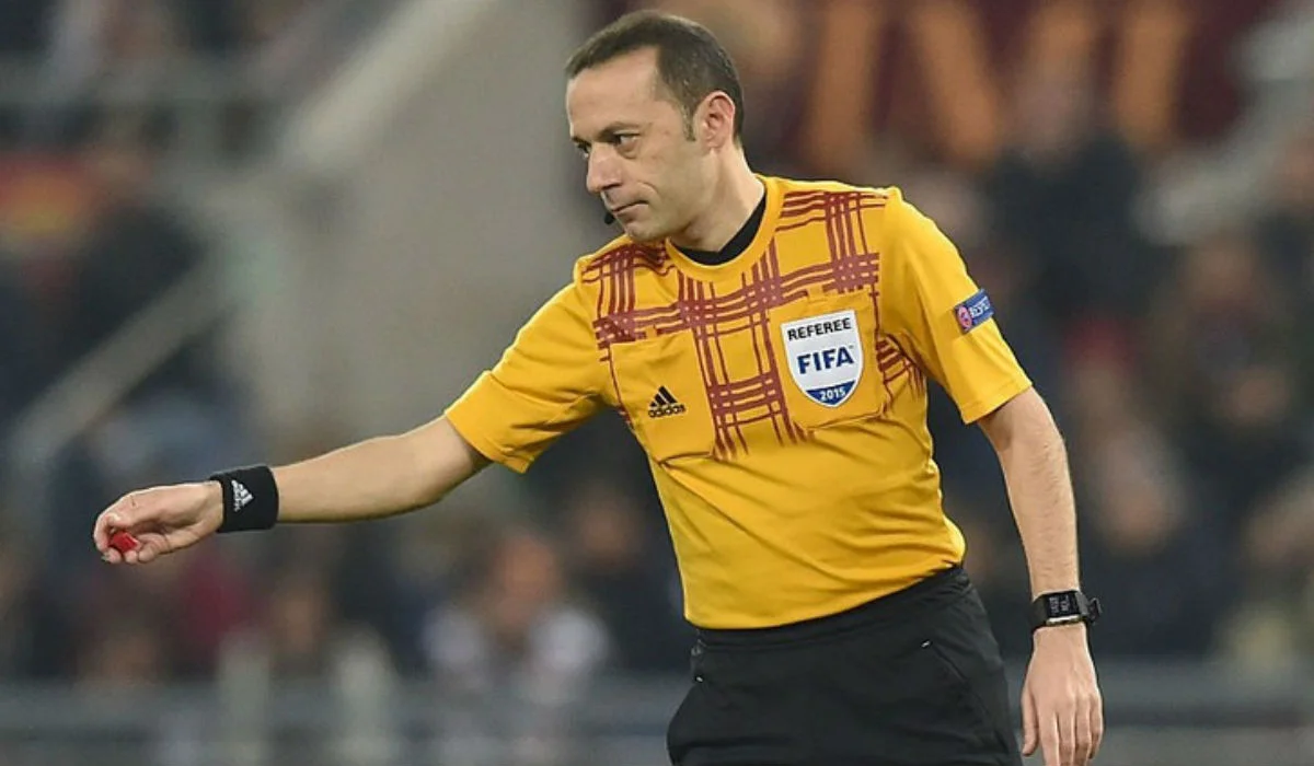 Джюнейт Чакыр / УЕФА