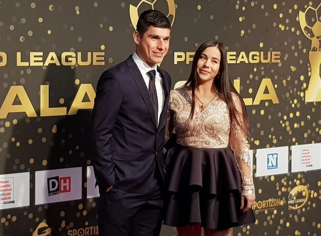 Руслан Маліновський з дружиною Роксаною / Фото sport.be