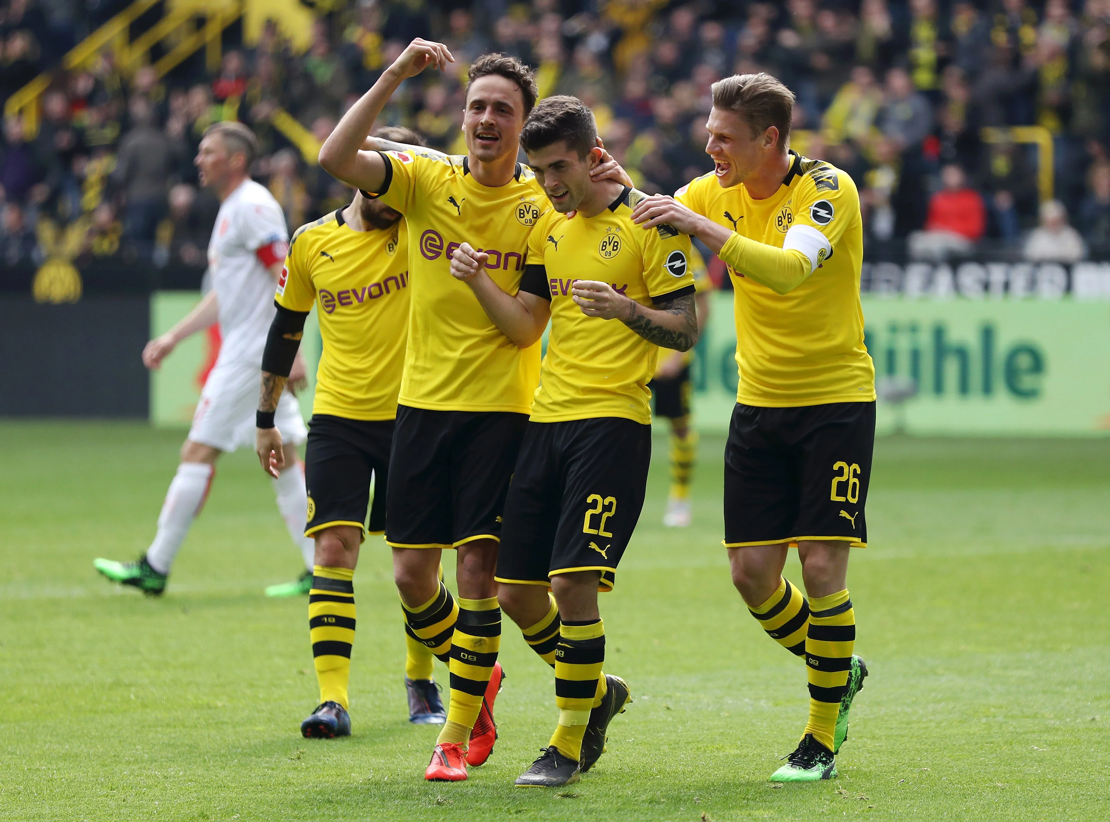 Борусія Д – Фортуна – 3:2 – відео голів та огляд матчу