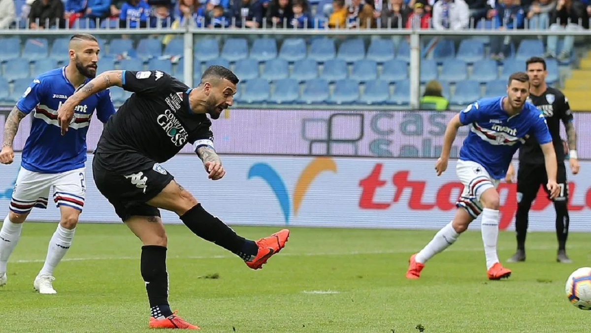 Наполи не без проблем одолел СПАЛ, Сампдория уступила Эмполи: 36-й тур Серии А, матчи воскресенья