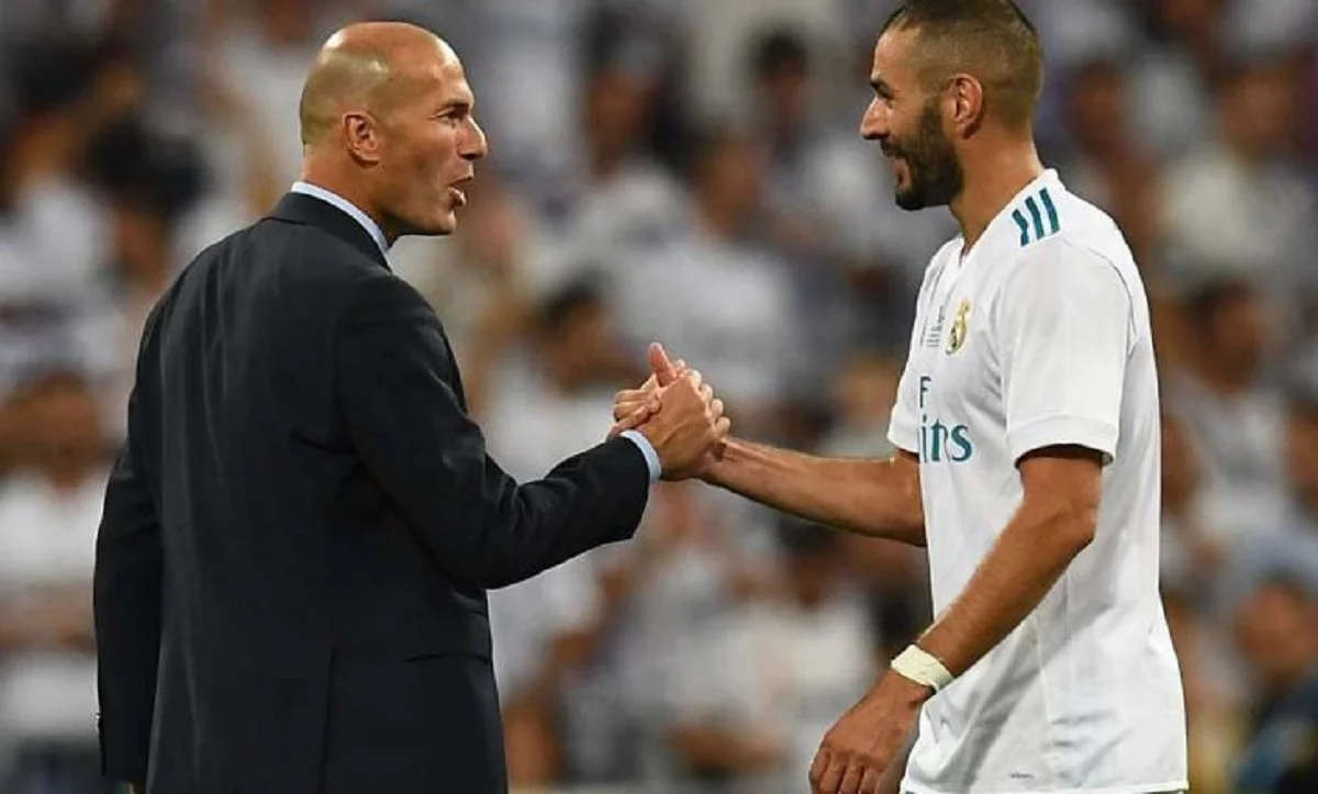 Зідан та Бензема / Соцмережі