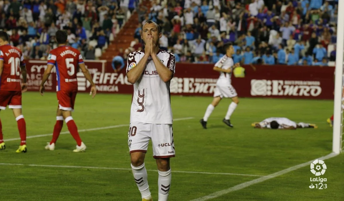 Альбасете – Гранада: Зозуля вышел из первых минут в одном из финалов сезона