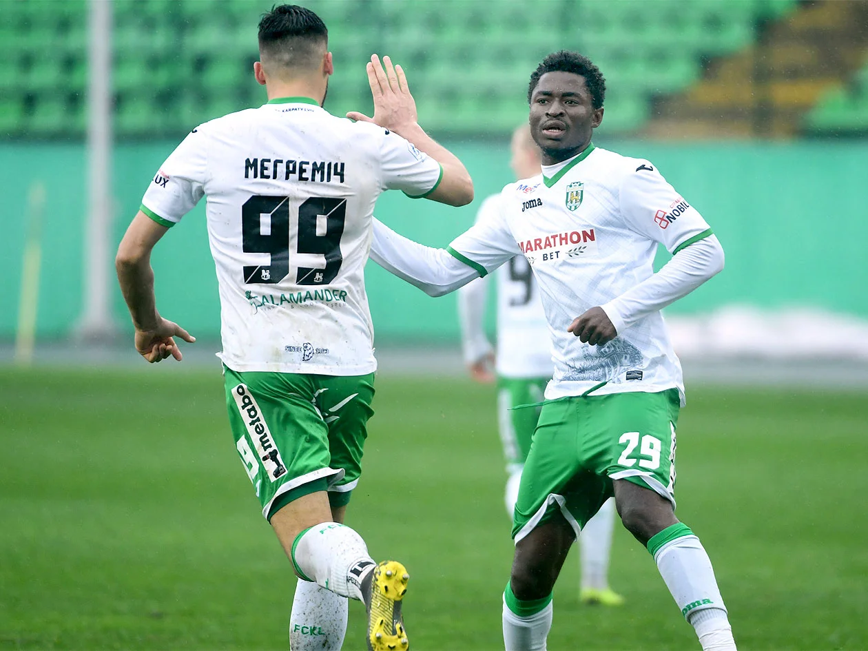 Ади Мегремич (слева) / ФК Карпаты