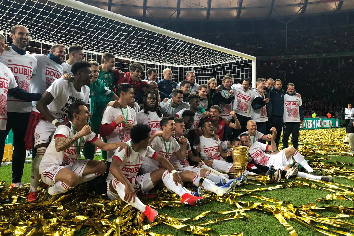 Бавария празднует победу в Кубке Германии / Твиттер ФК Бавария