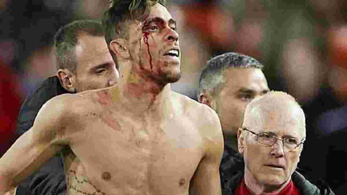 Габриэл после победы в Кубке Испании прыгнул в подкате двумя ногами под тренера Валенсии – видео момента
