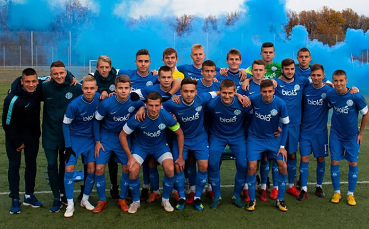 Гравці ФК Дніпро / Асоціація аматорського футболу України