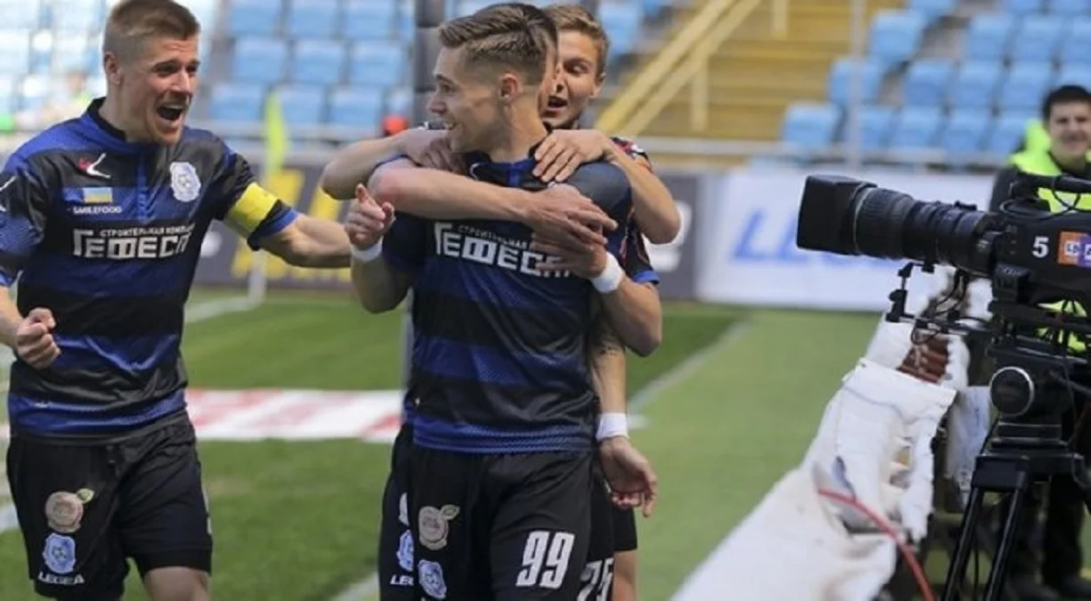 Арні Вільх'яльмссон (попереду) / Чорноморець