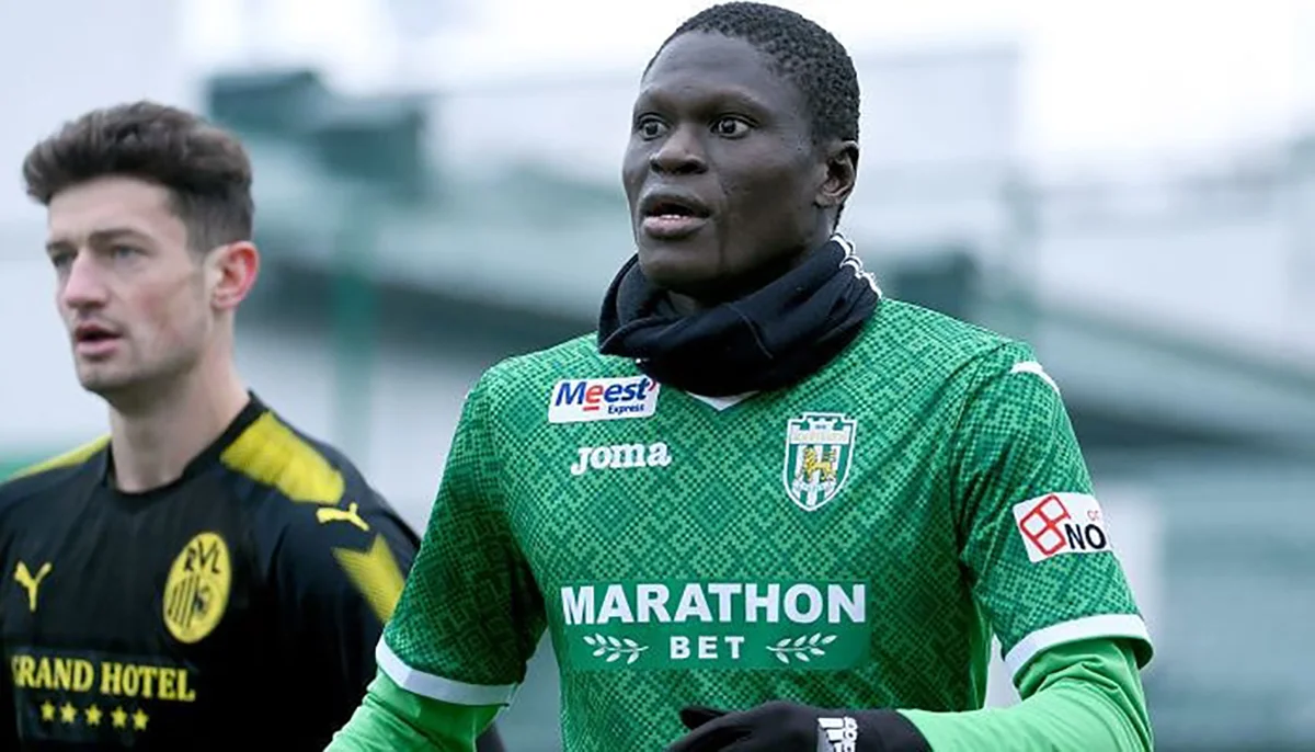 Папа Гуйе / ФК Карпаты