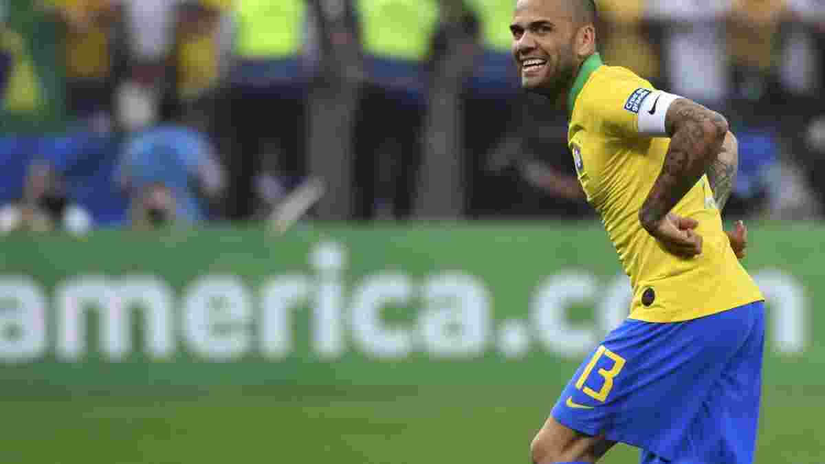 Інтер прагне підписати контракт з Дані Алвесом – Конте особисто зацікавлений у переході бразильця