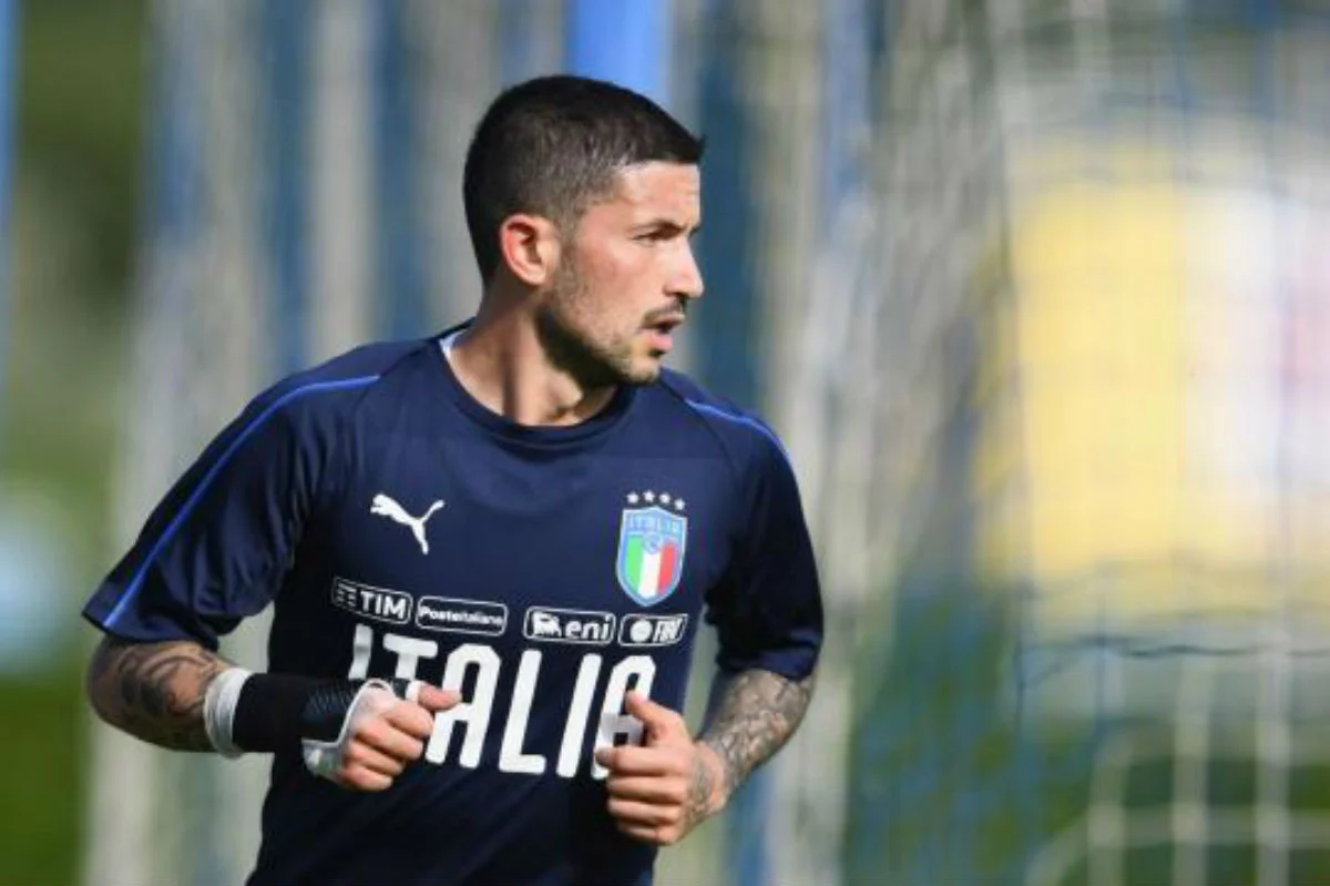 Стефано Сенсі / соцмережі