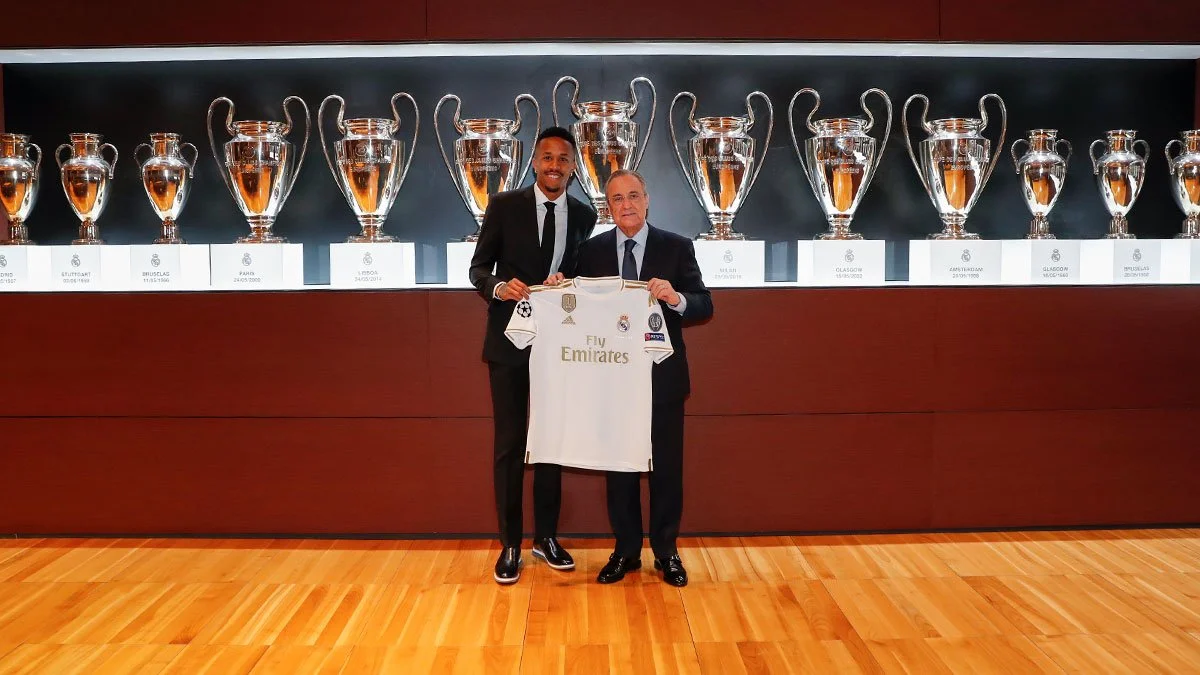 Едер Мілітао разом з Флорентіно Пересом / Реал