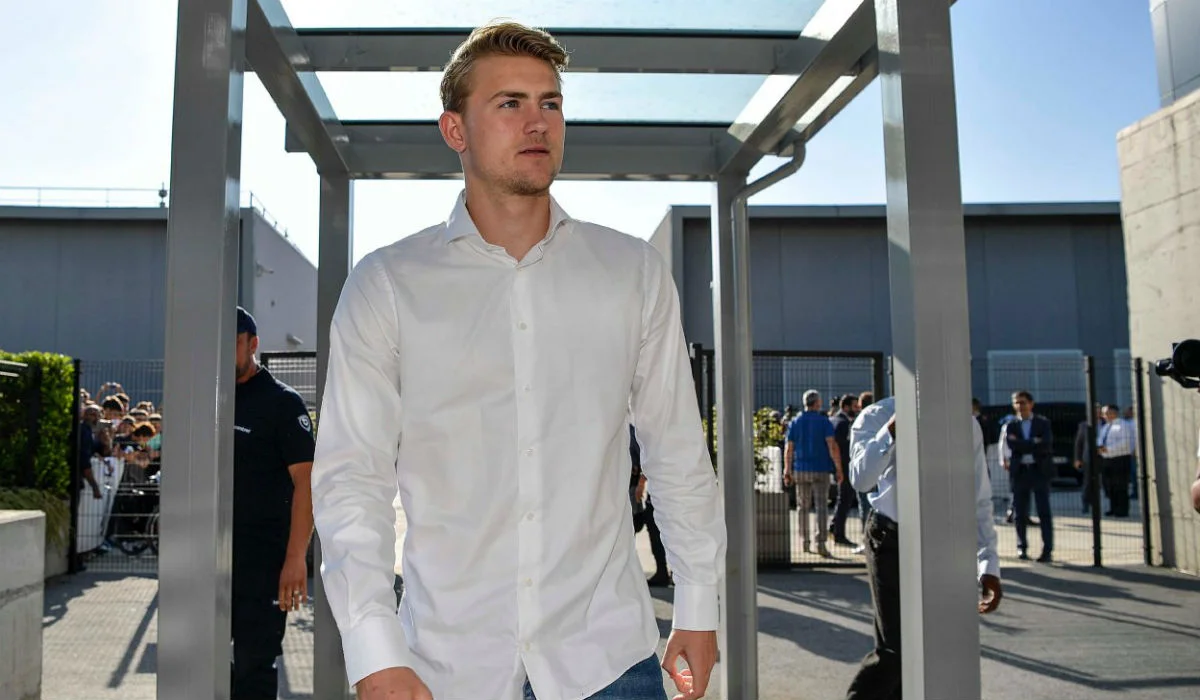 Маттейс Де Лігт перейшов у Ювентус / ФК Ювентус