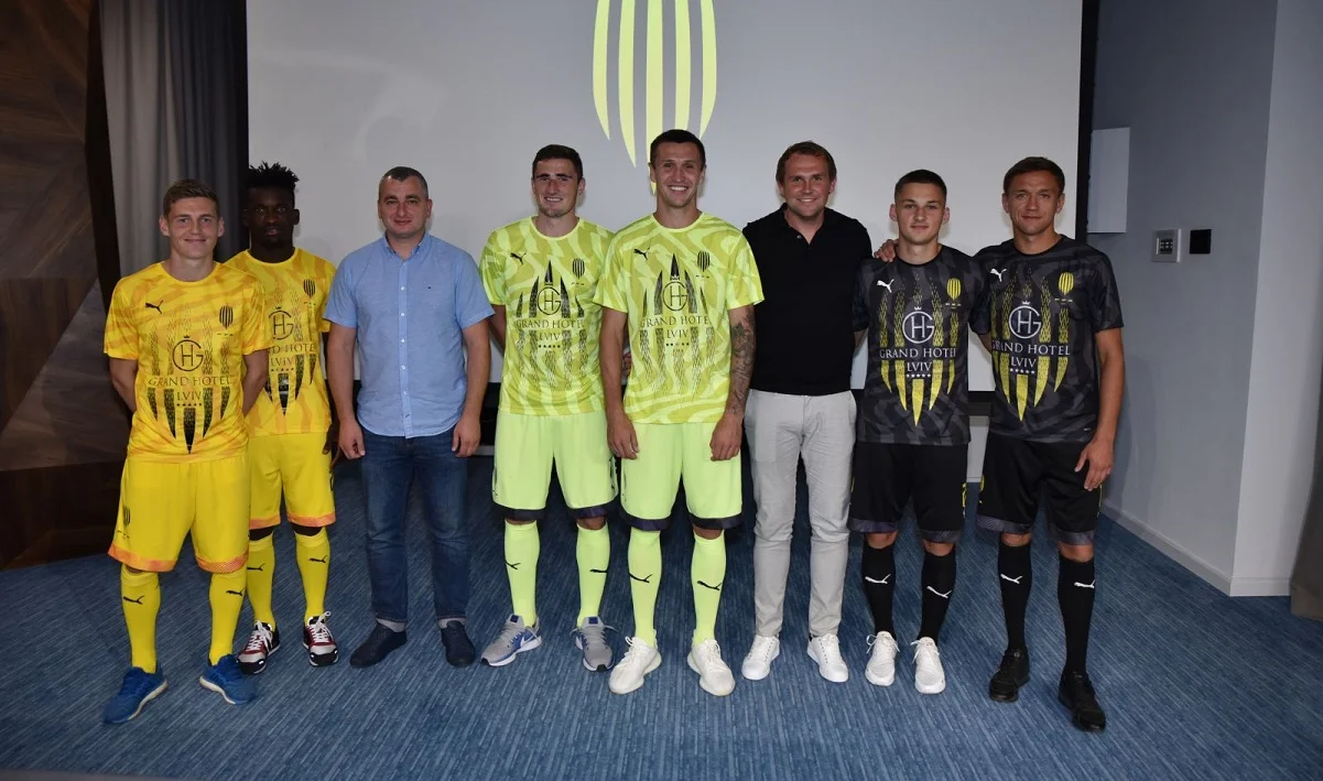 Новачки Руха / Сайт клубу