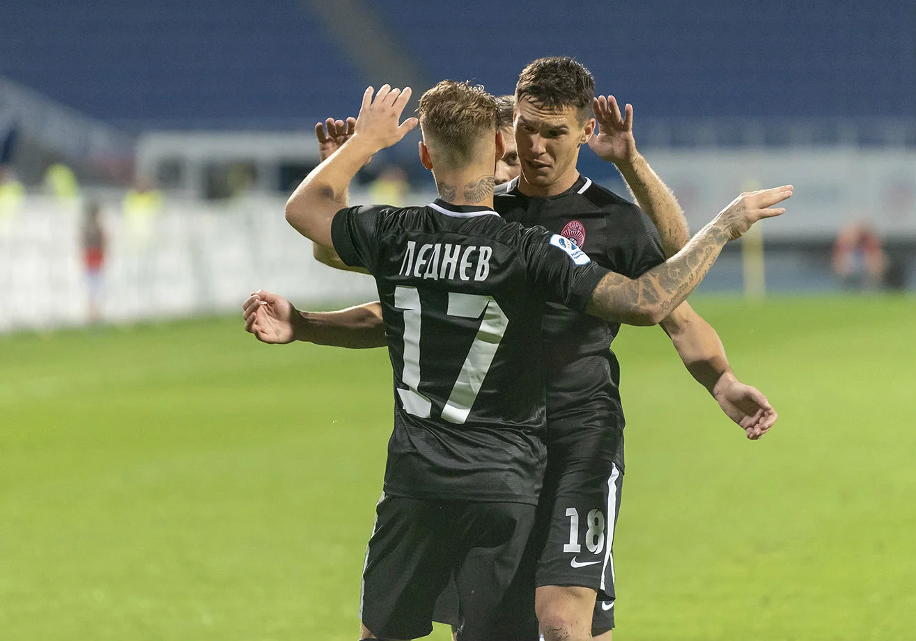 Богдан Леднев / О. Гришина