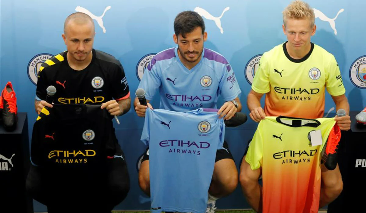 Александр Зинченко с партнерами по Манчестер Сити / ФК Ман Сити