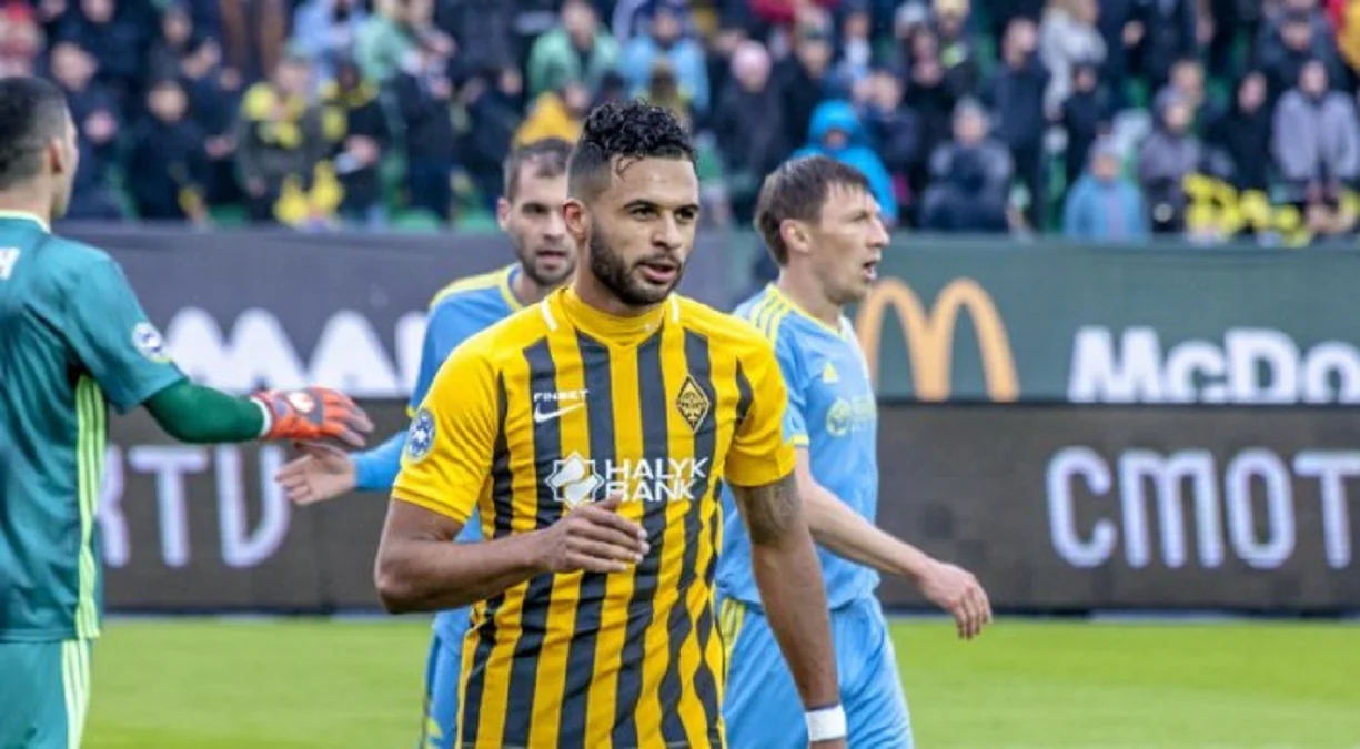 Адерінсола Есеола / Кайрат