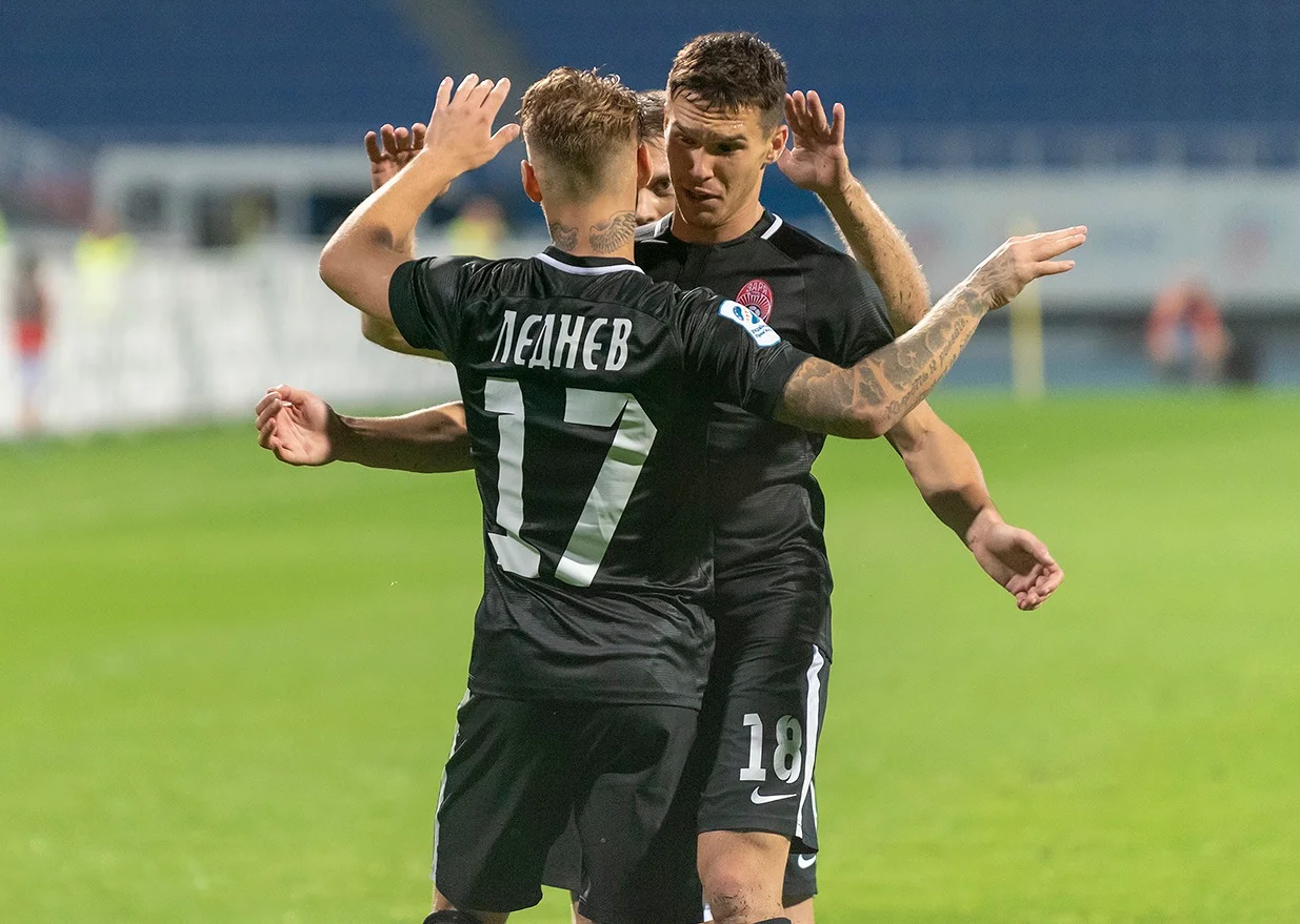 Лєднєв – один з героїв матчу / 1927