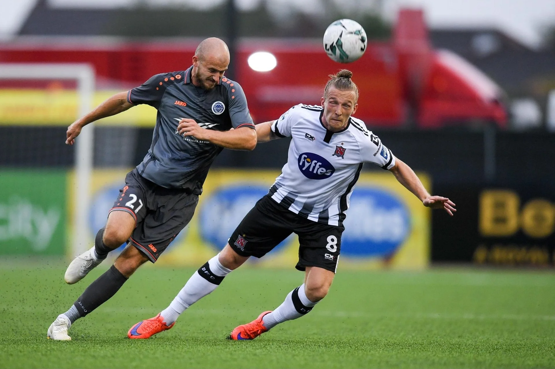 Роман Дебелко (ліворуч) / Sportsfile