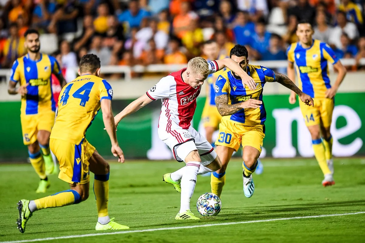 АПОЕЛ – Аякс / Твіттер Аякса