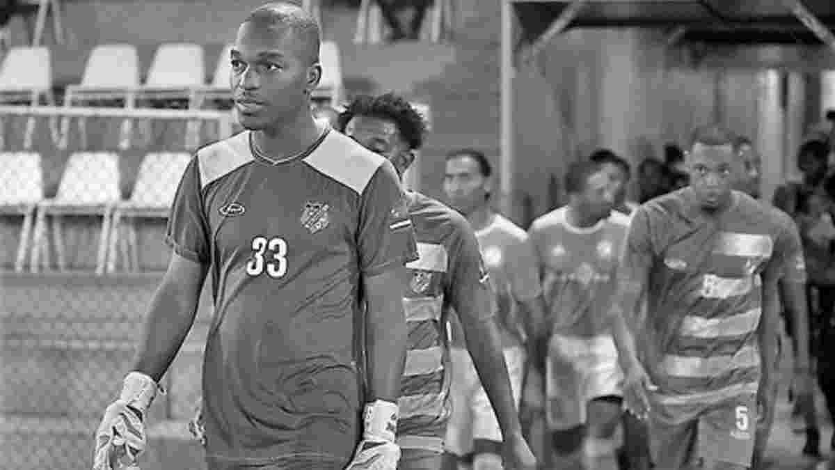 Воротар збірної Кюрасао помер напередодні матчу з Гаїті