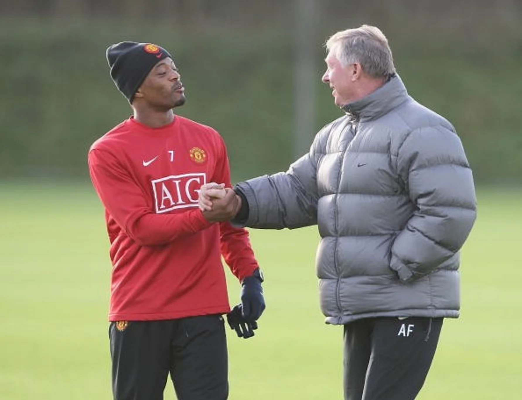 Патріс Евра та Алекс Фергюсон / Фото ФК МЮ