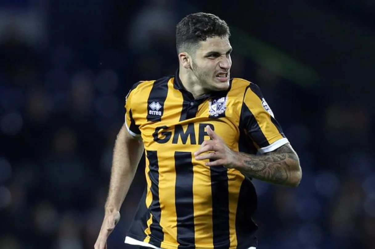 Райан Інніс / Irish Mirror