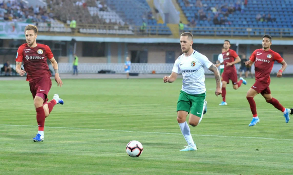 Эдин Шехич (справа) / ФК Ворскла