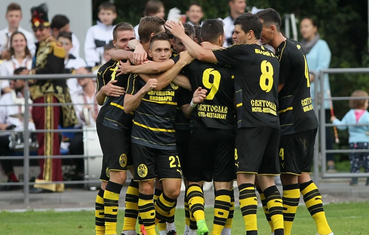 Радость игроков Руха / фото ФК Рух
