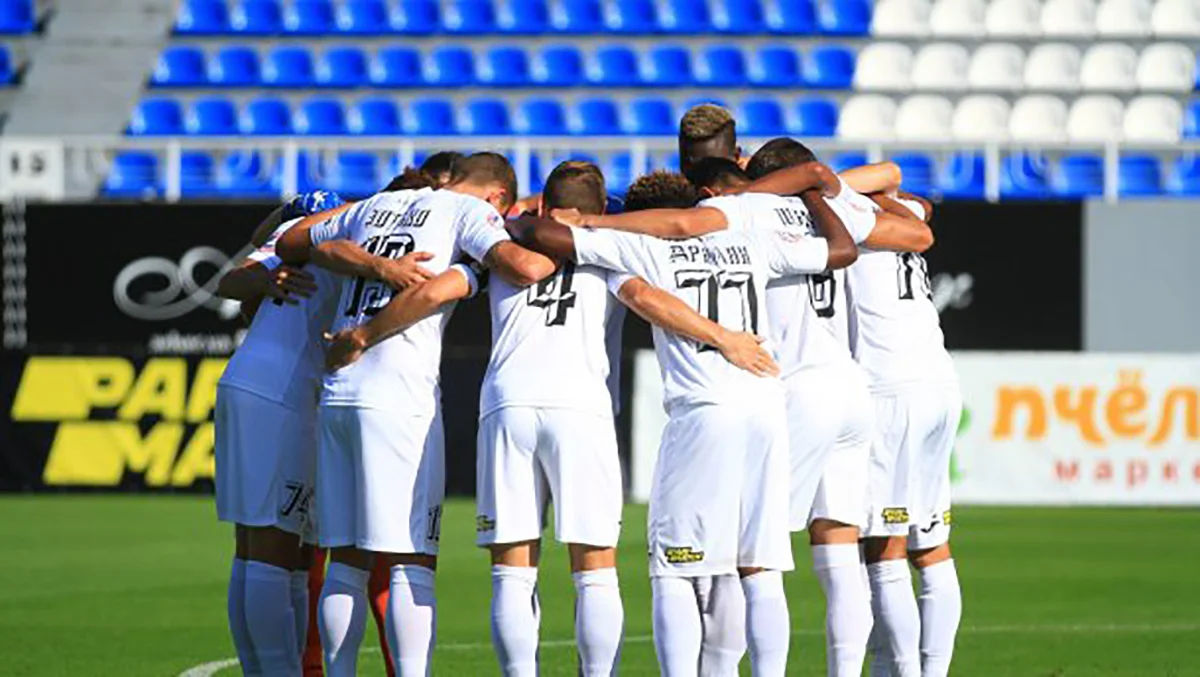 Игроки Олимпика / фото: ФК Олимпик