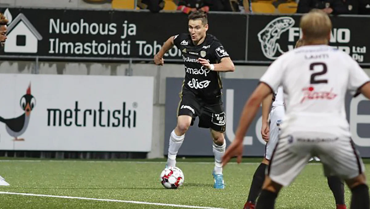 Денис Олійник / фото: ФК Сейнайокі