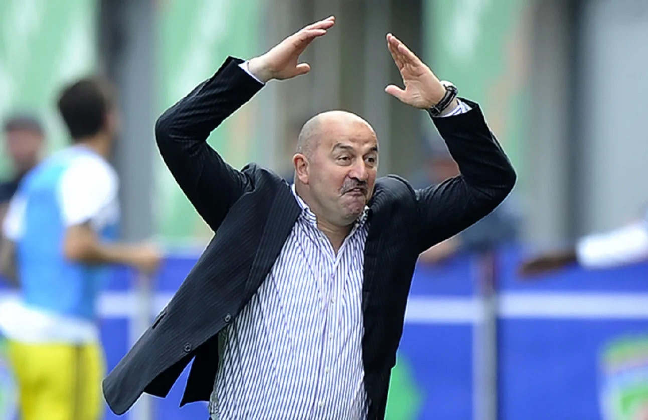 Тренер сборной России Станислав Черчесов / Фото из соцсетей