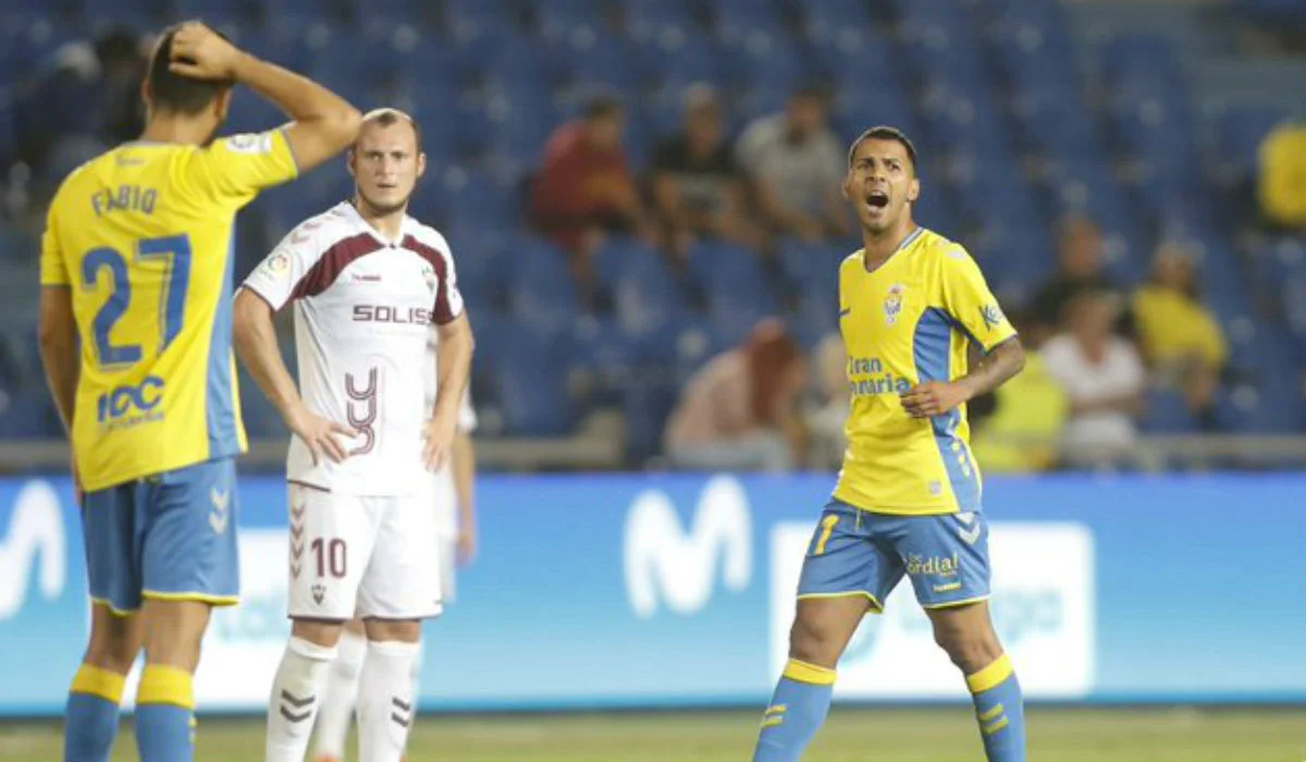 Роман Зозуля забил гол за Альбасете / ФК Лас-Пальмас