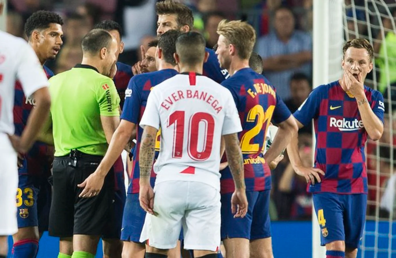 Лаос удаляет Араухо и Дембеле