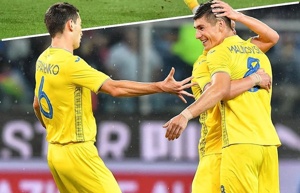 Маліновський (праворуч) забив двічі у матчі Україна – Литва, невдовзі Руслан повернеться у Харків