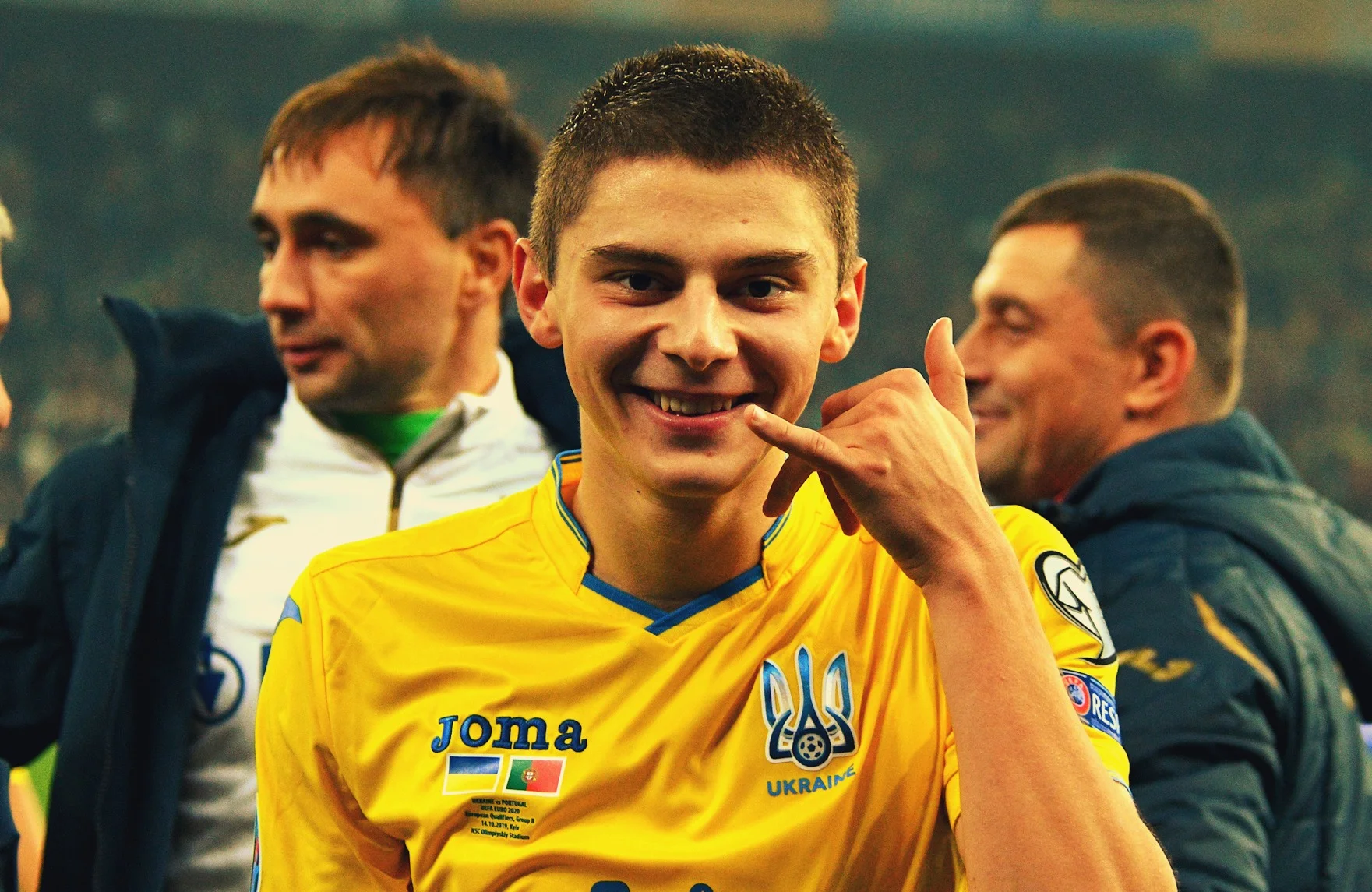 Треба "розмотати" чемпіонів Європи? Набирайте / Фото Футбол 24