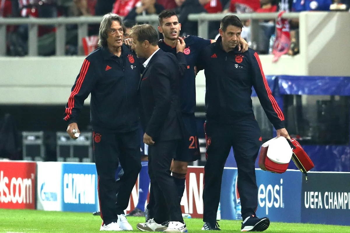 Ернандес ляже під ніж / Фото УЄФА