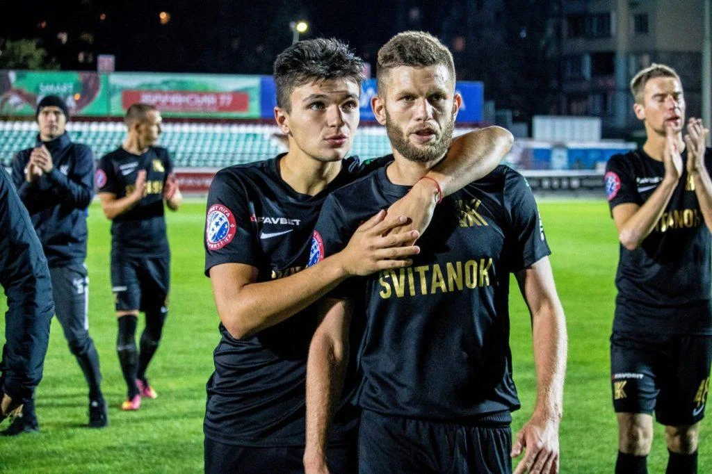 колос колос