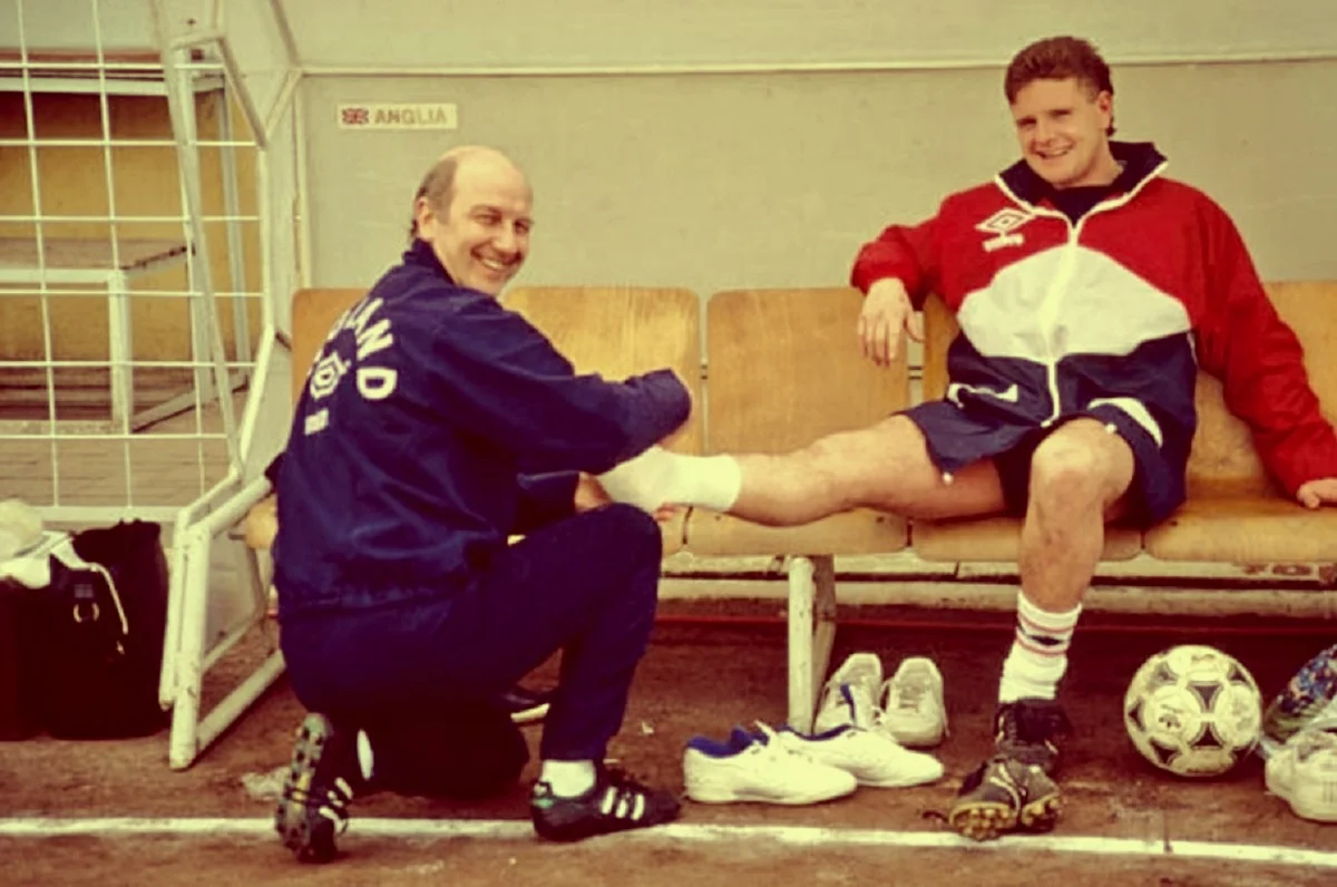 Пол Гаскойн на привалі / Фото із відкритих джерел