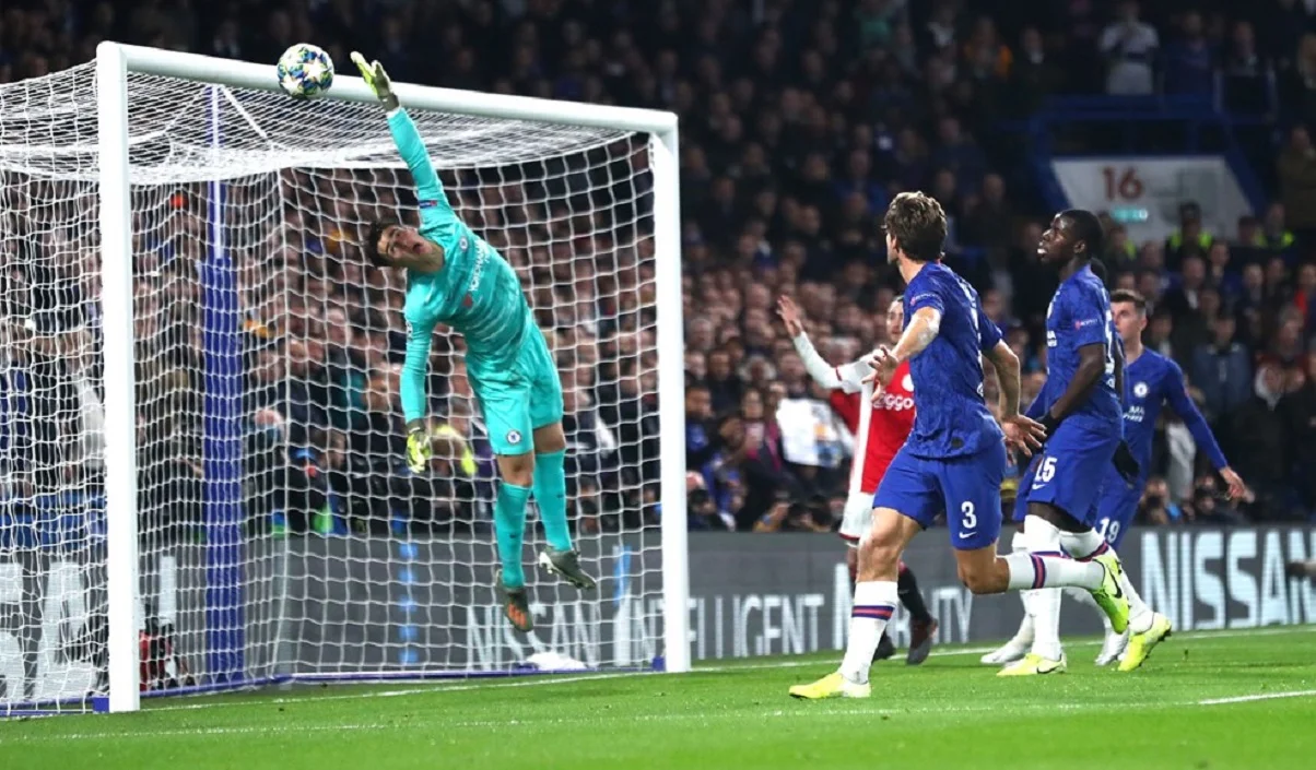 Лига чемпионов: Челси расписал сумасшедшую ничью с Аяксом, Ливерпуль одолел Генк, Наполи не справился с Зальцбургом