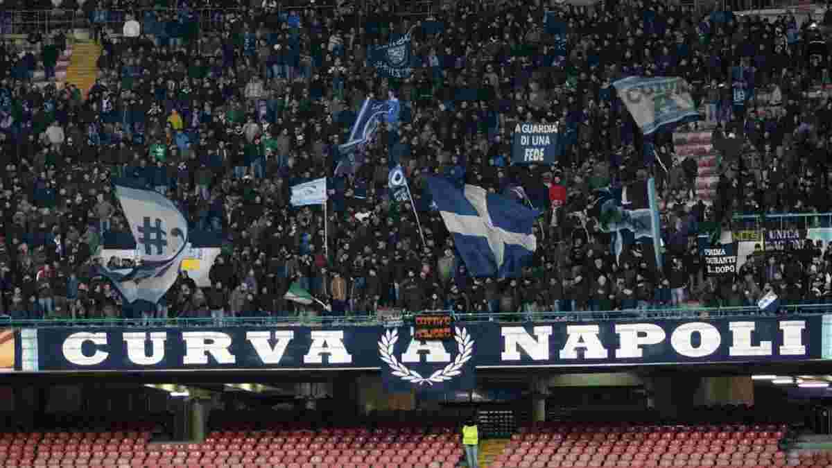 Фанаты Наполи призвали Анчелотти уходить и обругали футболистов во время открытой тренировки