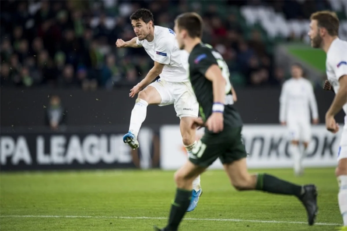 Яремчук забиває ефектний гол Вольфсбургу / Belga