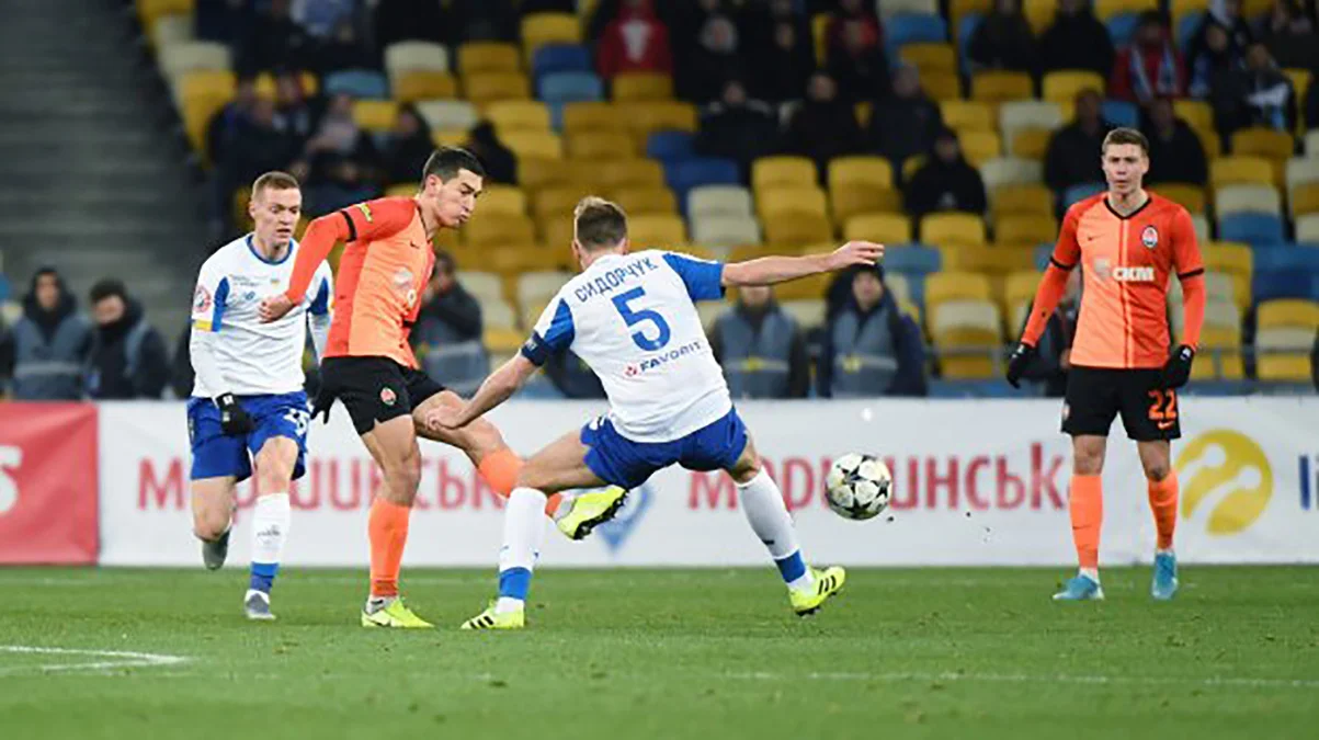 Тарас Степаненко против Сергея Сидорчука / Футбол 24