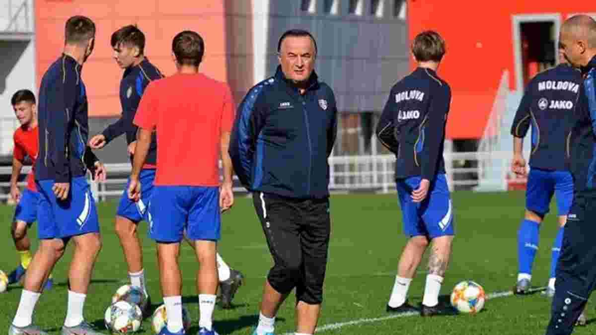"Правила должны быть одинаковыми для всех", – тренер сборной Молдовы раскритиковал арбитра матча с Францией