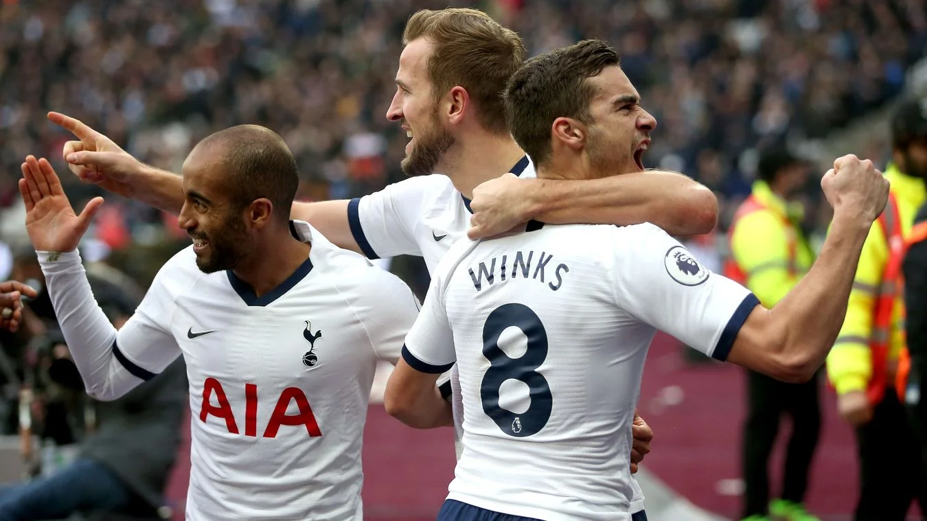 Моуринью во главе Тоттенхэма начал с победы над Ярмоленко и Ко