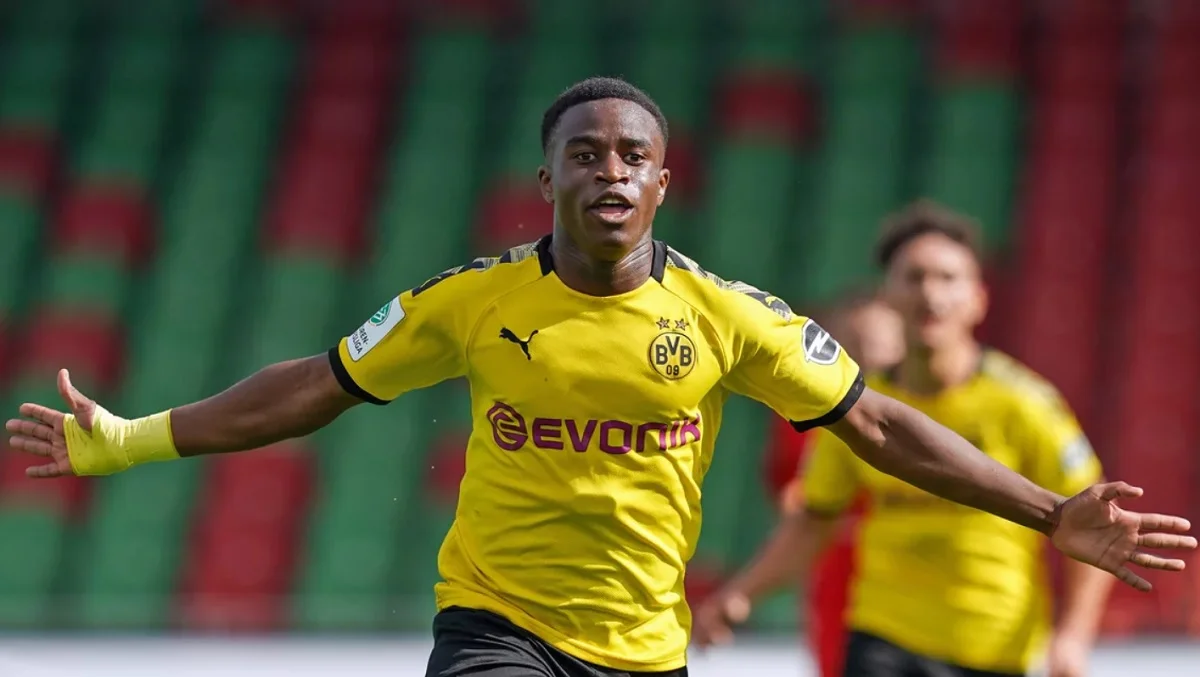 Юссуфа Мукоко / Kicker