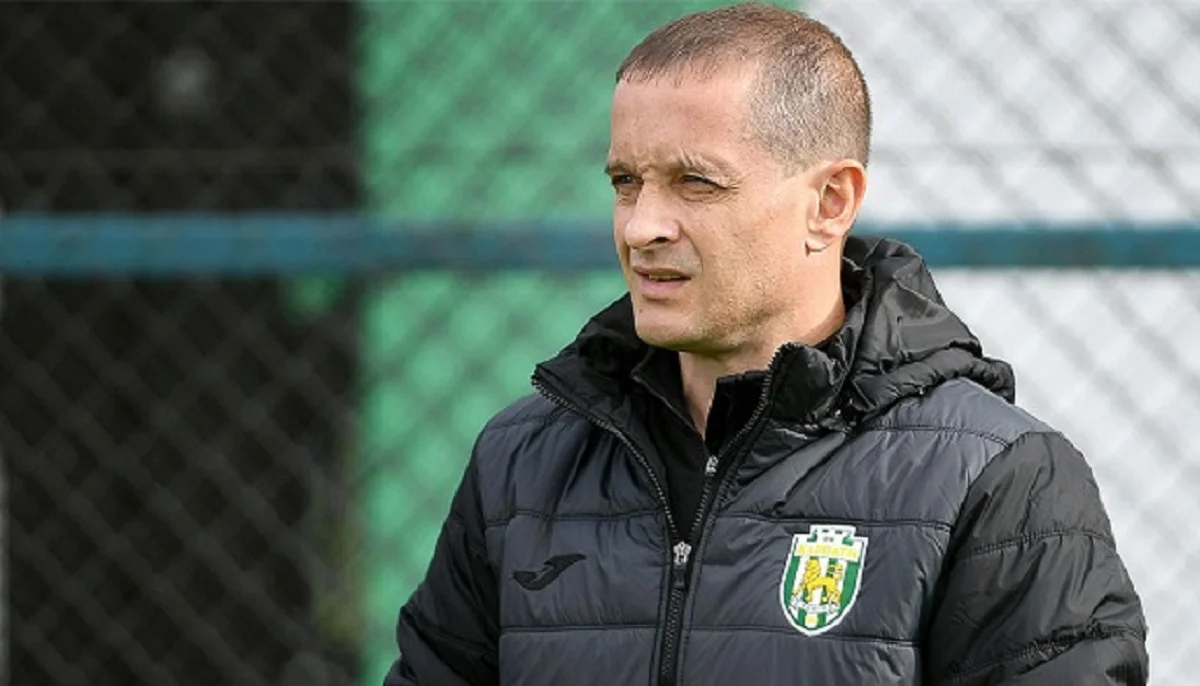 Роман Санжар / ФК Карпати