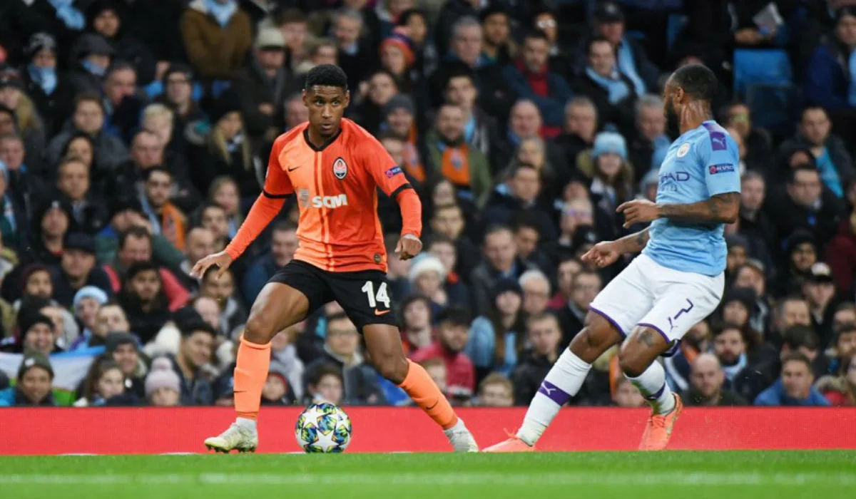 Тете в матче Манчестер Сити – Шахтер / ФК Шахтер