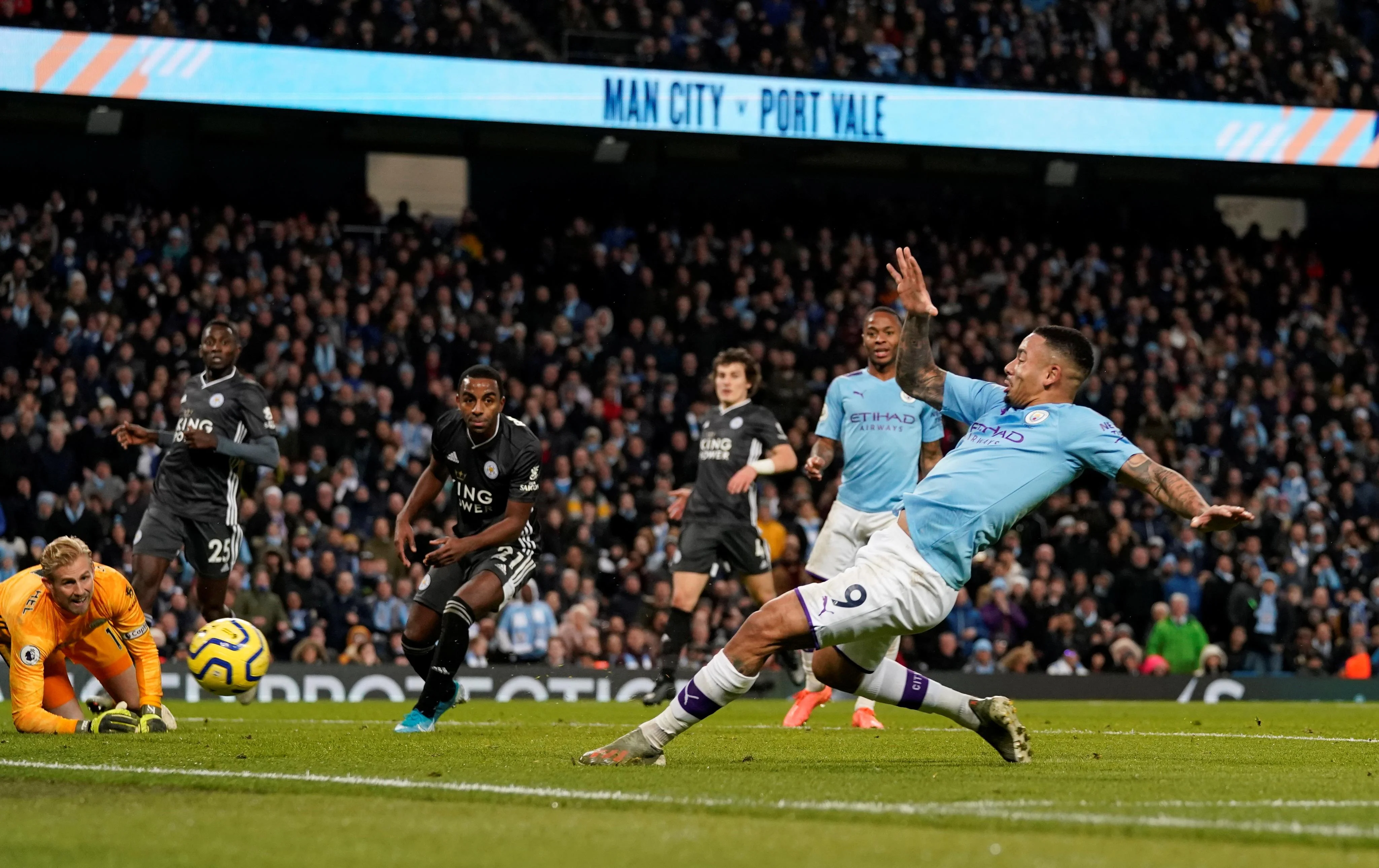 Манчестер Сити – Лестер – 3:1 – видео голов и обзор матча / официальный твиттер АПЛ