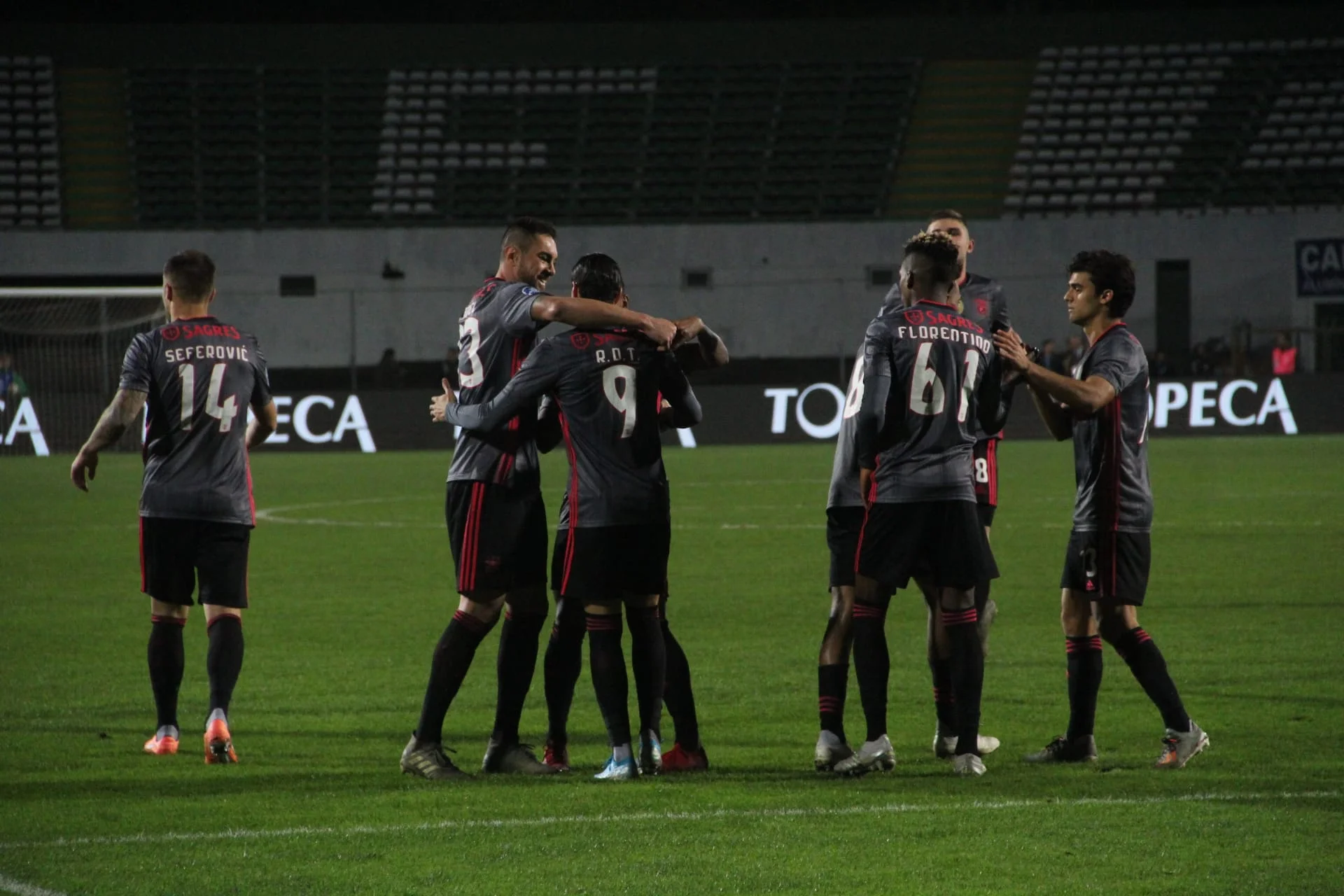 Бенфіка вилетіла з Кубка португальської ліги / ФК Бенфіка